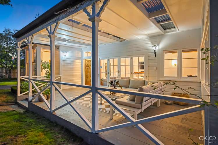 2 Barton Road Heretaunga_22