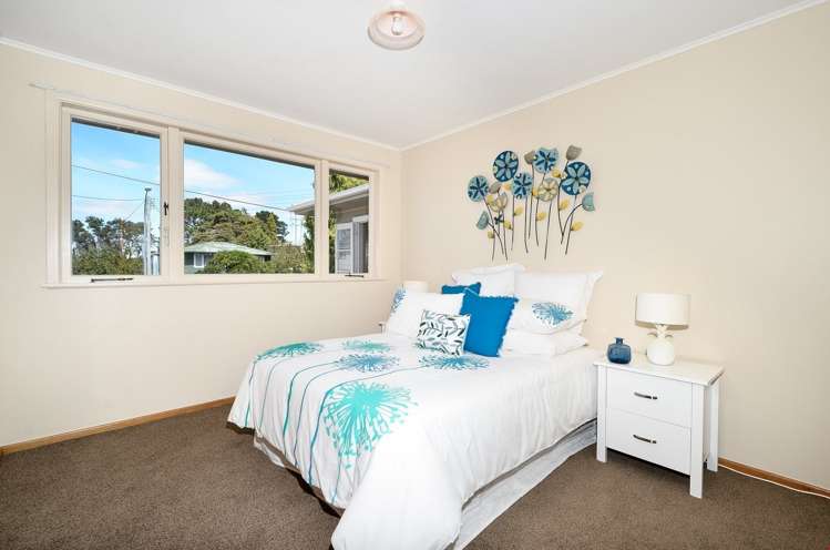 24 Helena Street Massey_17