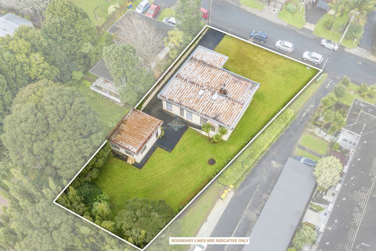 44 Sheridan Drive New Lynn_1