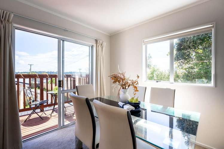 2/13 Fairclough Road Beach Haven_6