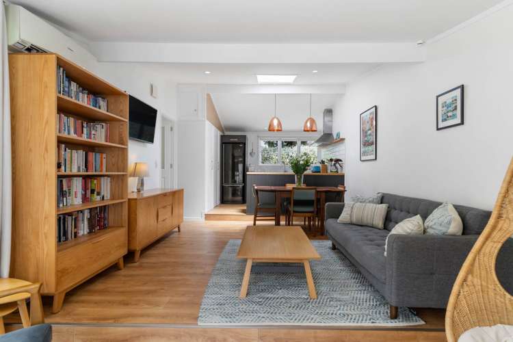 1/89B Te Kawa Road Greenlane_5