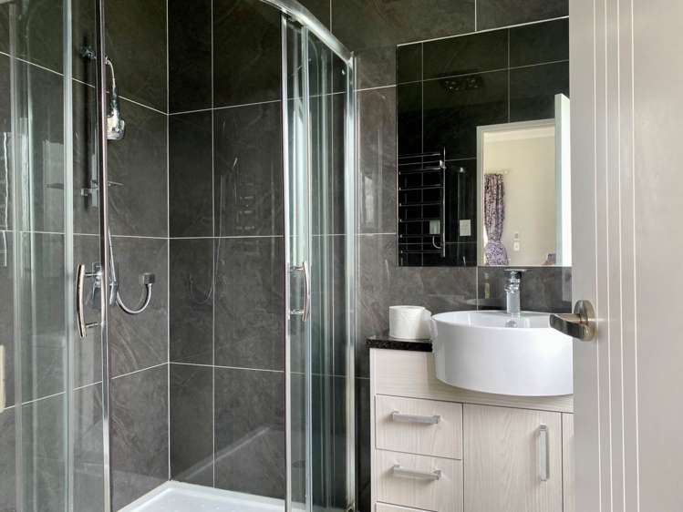 767 Runciman Road Runciman_4