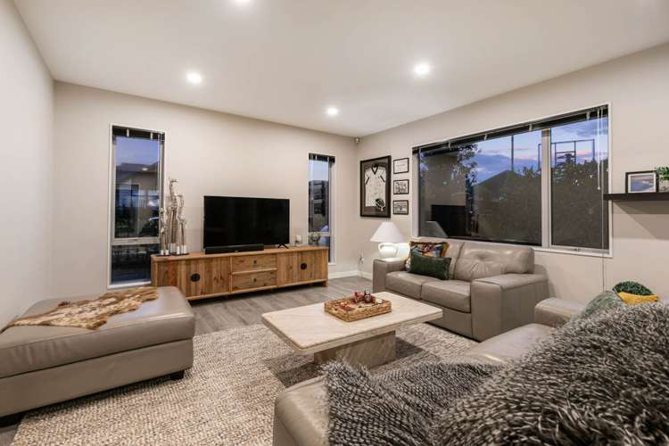 68 Colonial Drive Silverdale_7