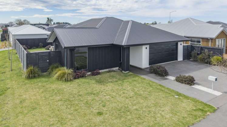 65 William Nicholls Drive Belfast_25