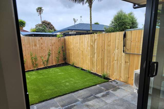 Unit 10/20 Te Atatu Peninsula, 2 Bedrooms