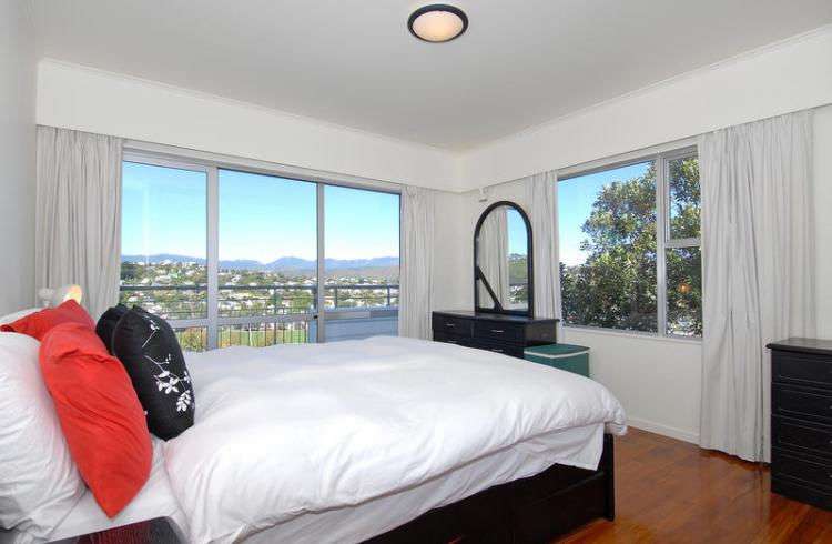 20 Waiwera Crescent Maupuia_9