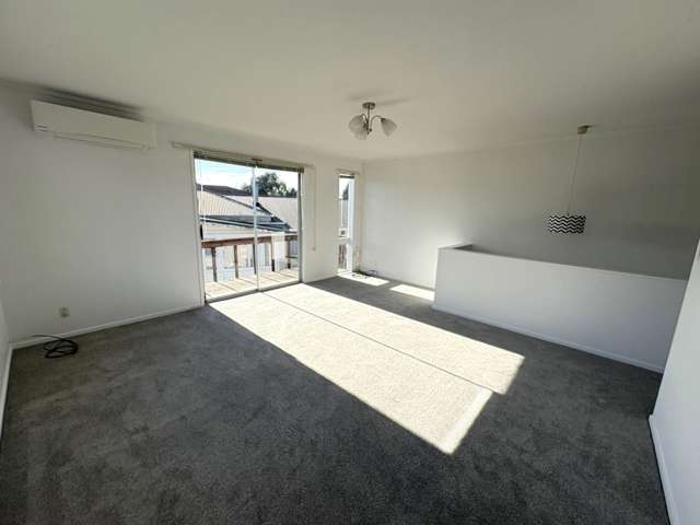 2/58 Clonbern Road Remuera_2