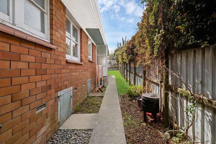 2/62 Great South Road Papakura_13