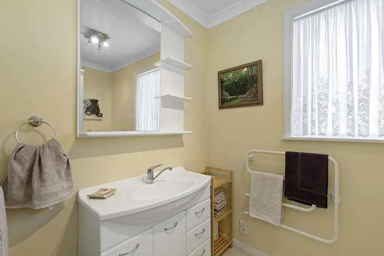 17 Stephen Street Trentham_11