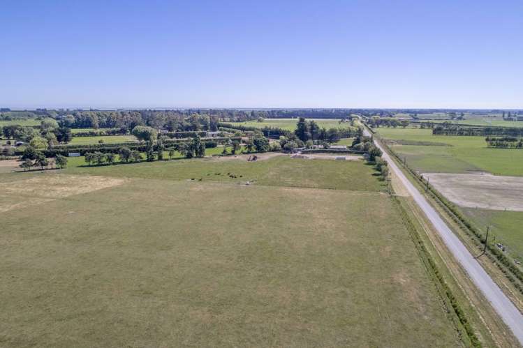 16 Neills Road Lincoln_23