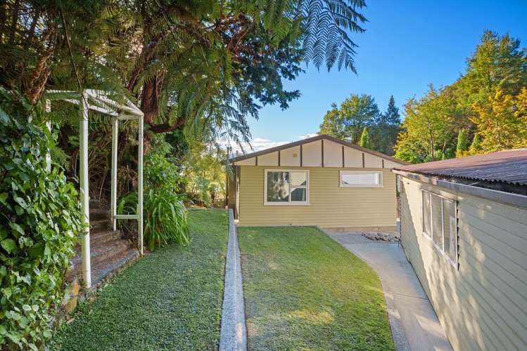 10 Haven Grove Naenae_30