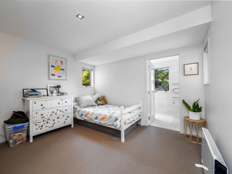 9 Toi Track Russell_15