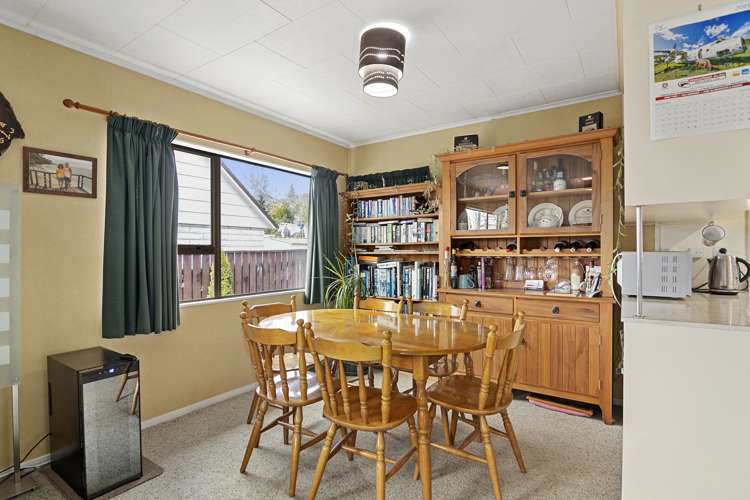 61 Eighty Eight Valley Road Wakefield_7