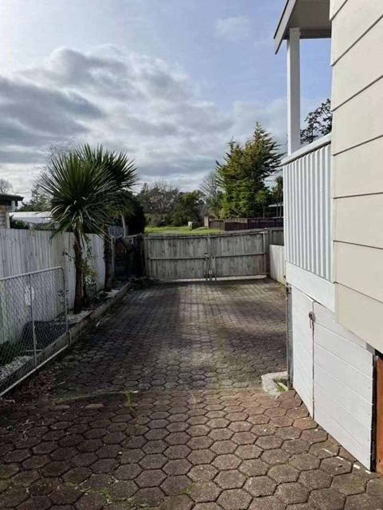 17 Taranui Place Henderson_12