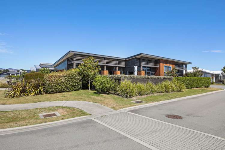 14 Corsair Crescent Burleigh_24