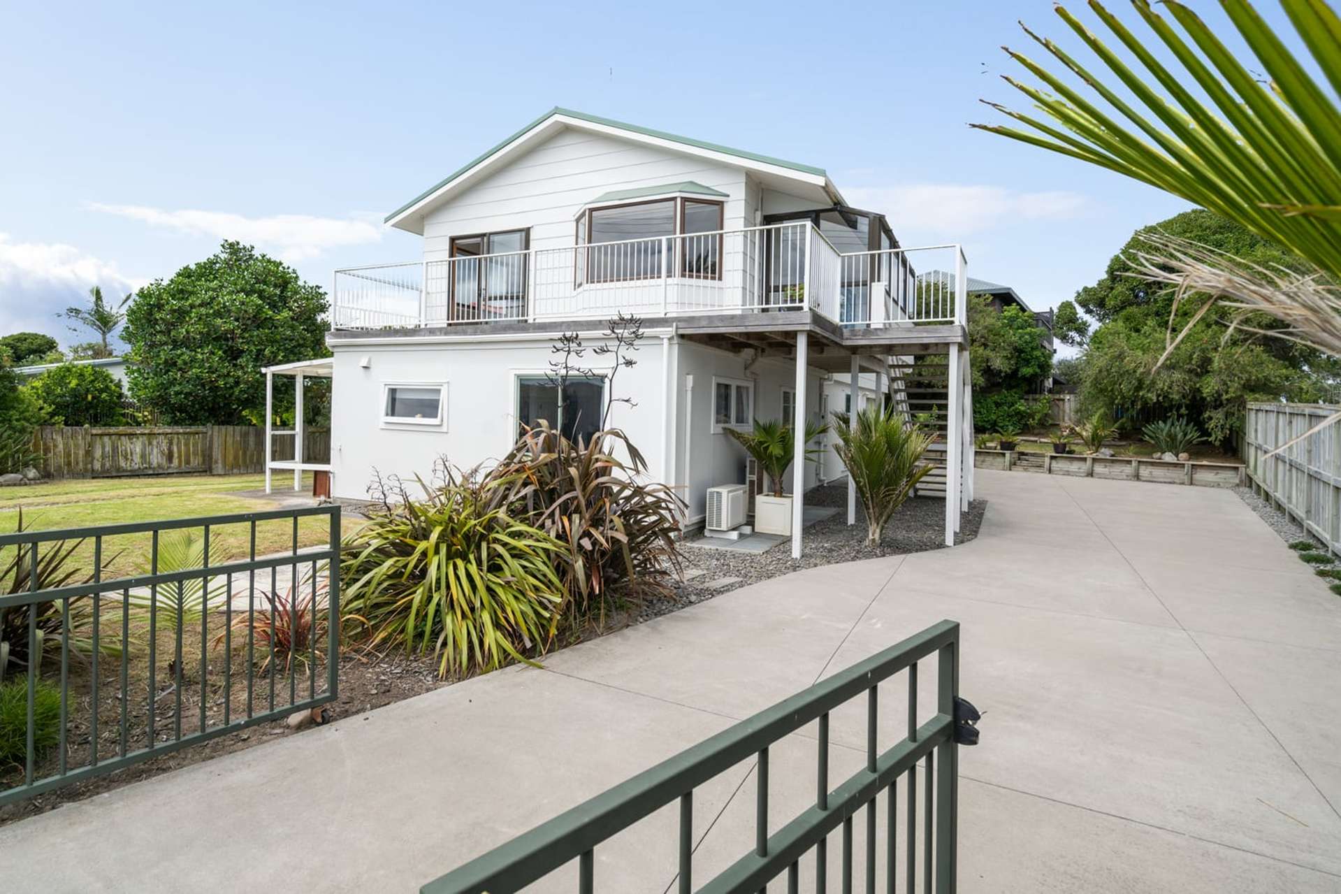 350 Papamoa Beach Road Papamoa_0