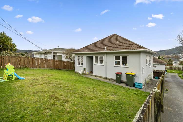 18 & 18A Fraser Street Wainuiomata_0