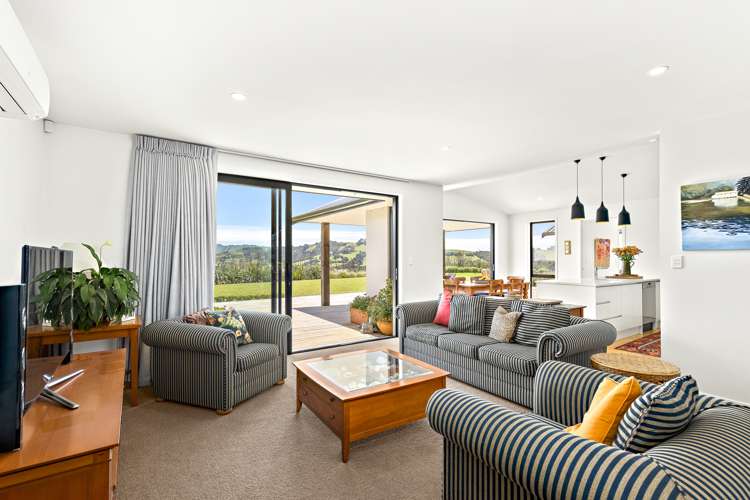 16 Tamahunga Drive Matakana_7