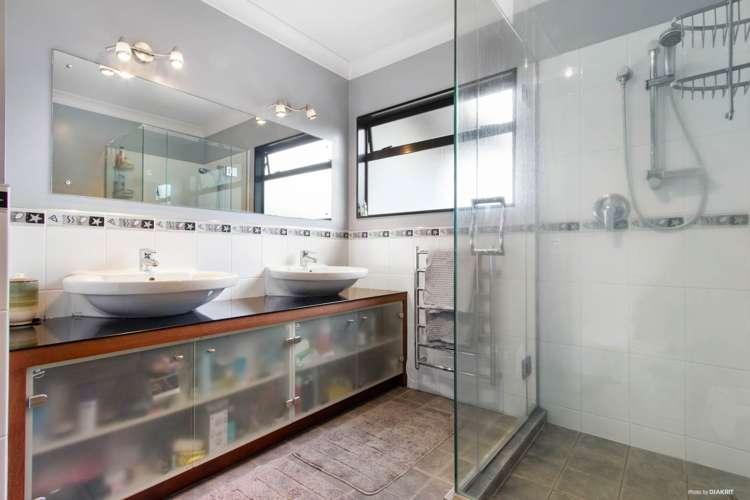 241 Royal Road Massey_16