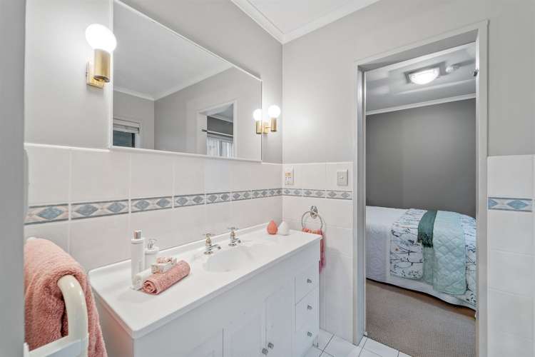 1/65 Aberdeen Road Castor Bay_14