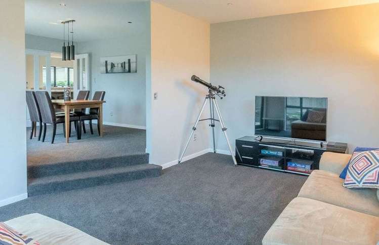 56b Joseph Banks Drive Whitby_5