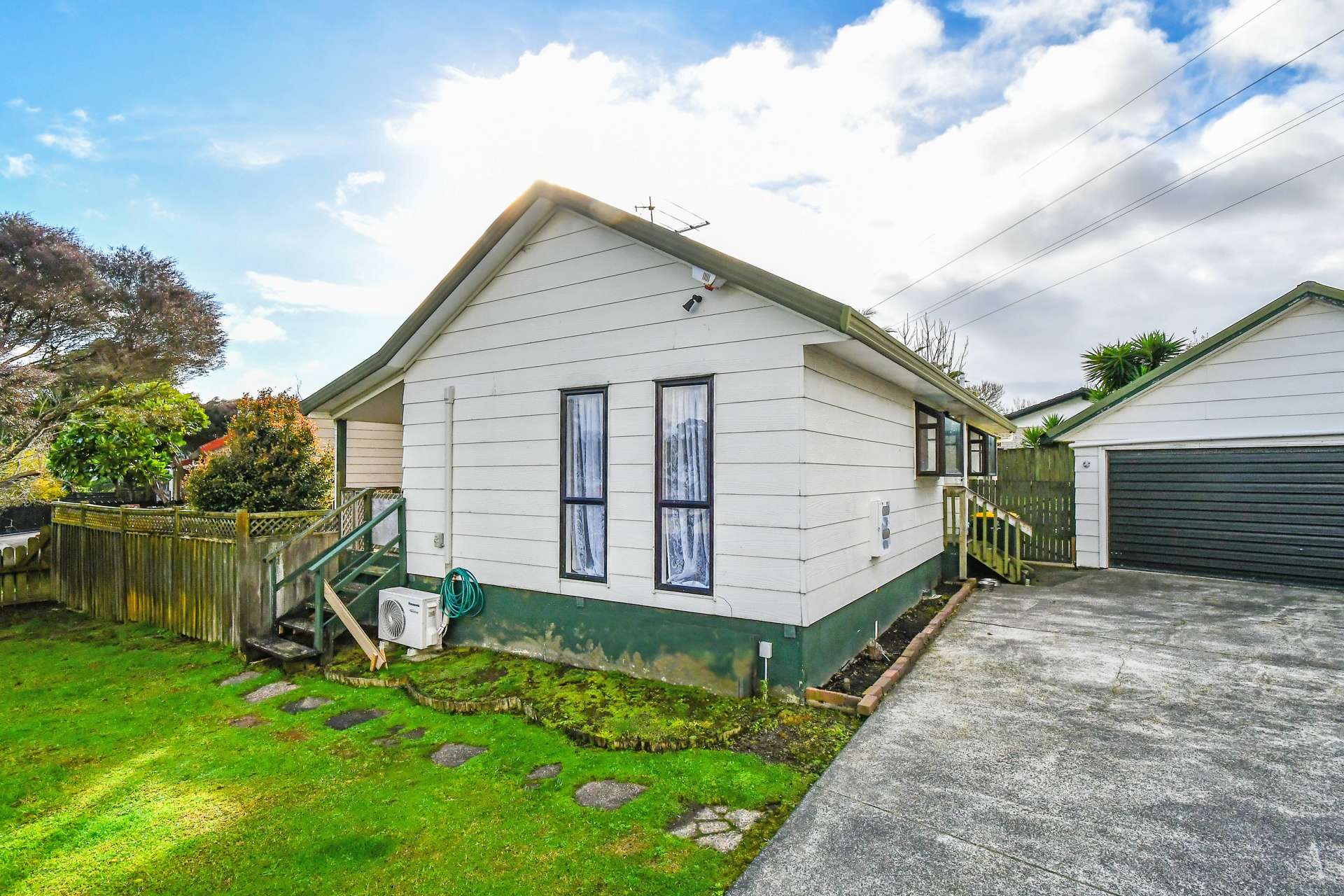 3 Leven Lane Totara Heights_0