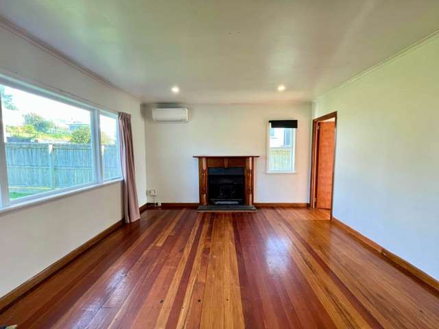 55 Beaubank Road Kelston_1