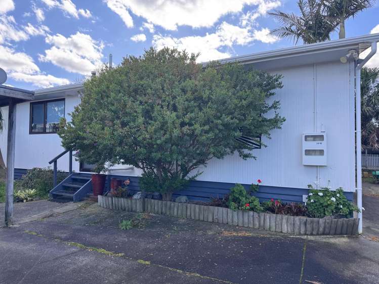 2/141 Carnoustie Drive_0