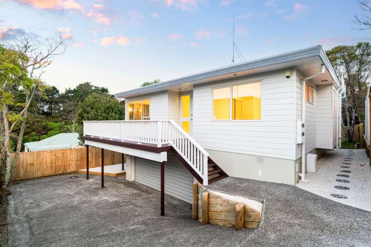 2/67 Unsworth Drive_0