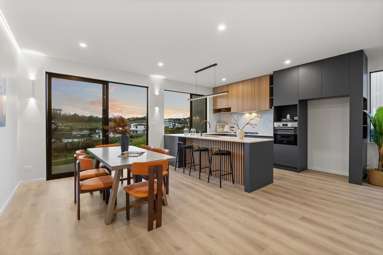 242C West Hoe Heights_2