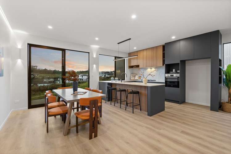 242C West Hoe Heights Orewa_2