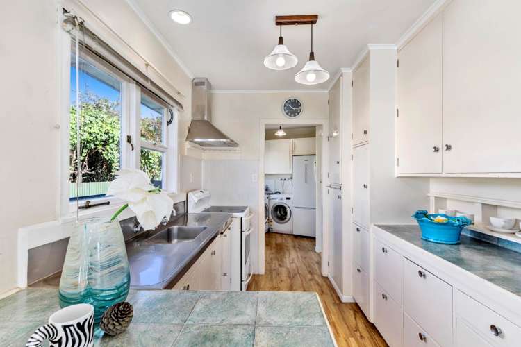 16 Merriefield Avenue Forrest Hill_23