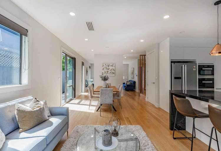 32A Queen Mary Avenue Epsom_22