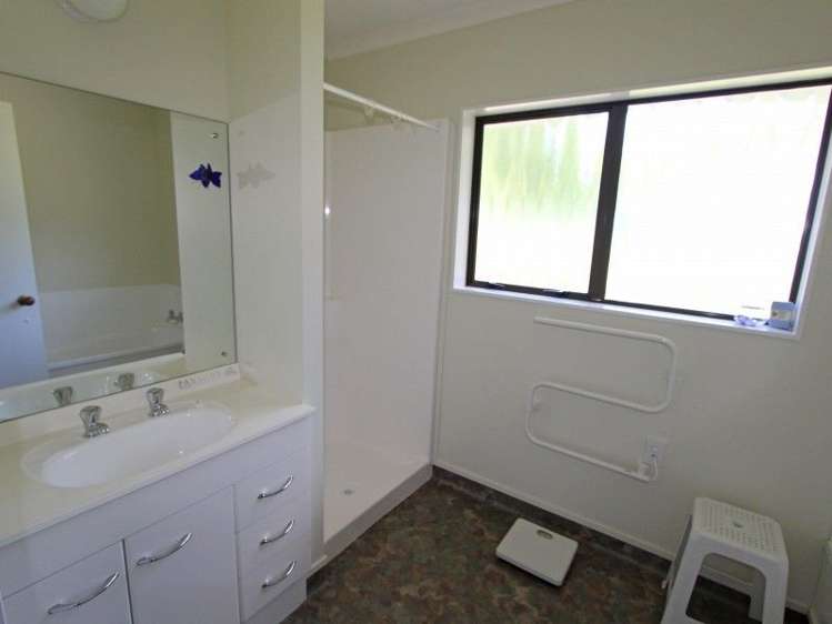 45 Riccarton Road Pahiatua_11