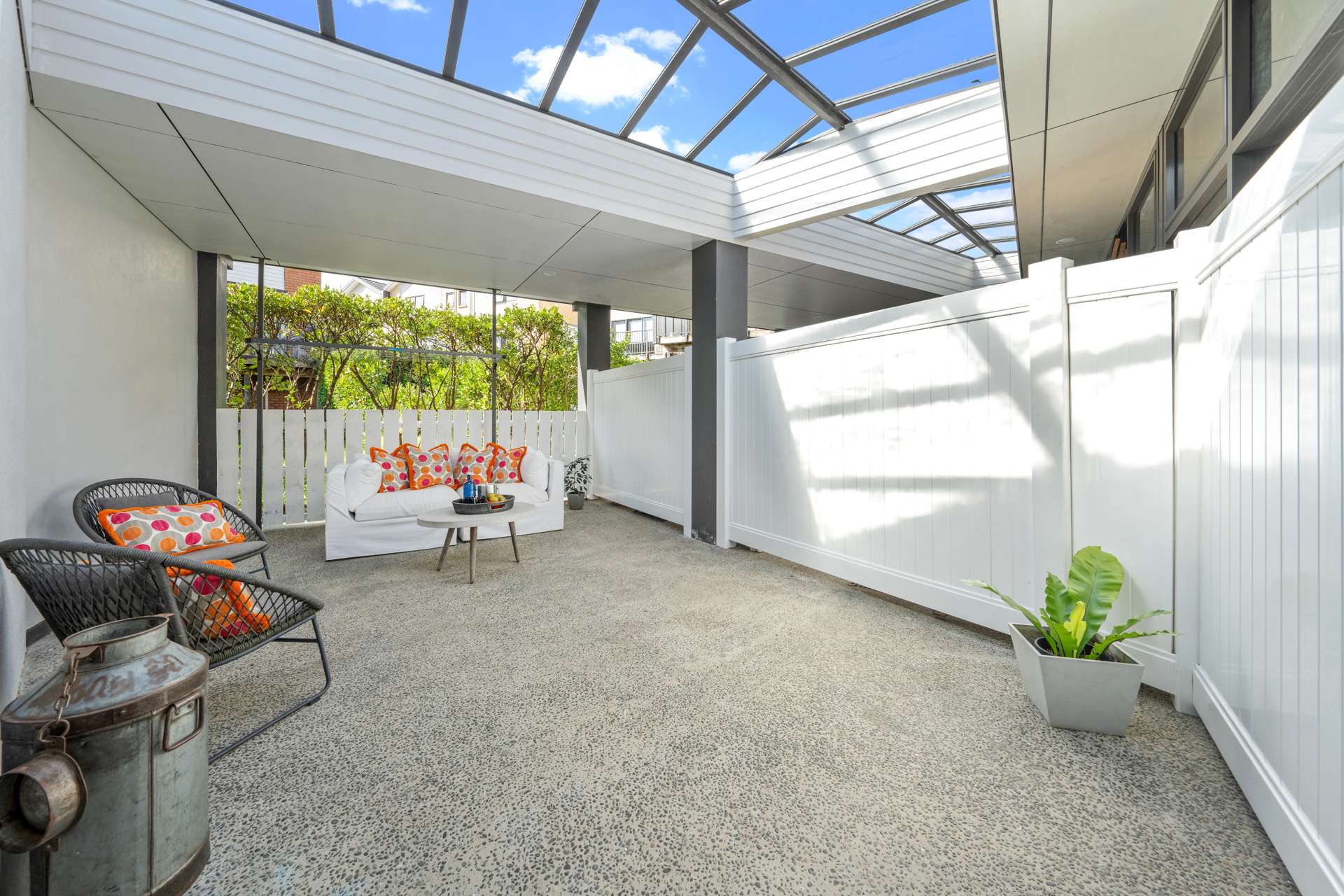 1/176 Mcleod Road Te Atatu South_0