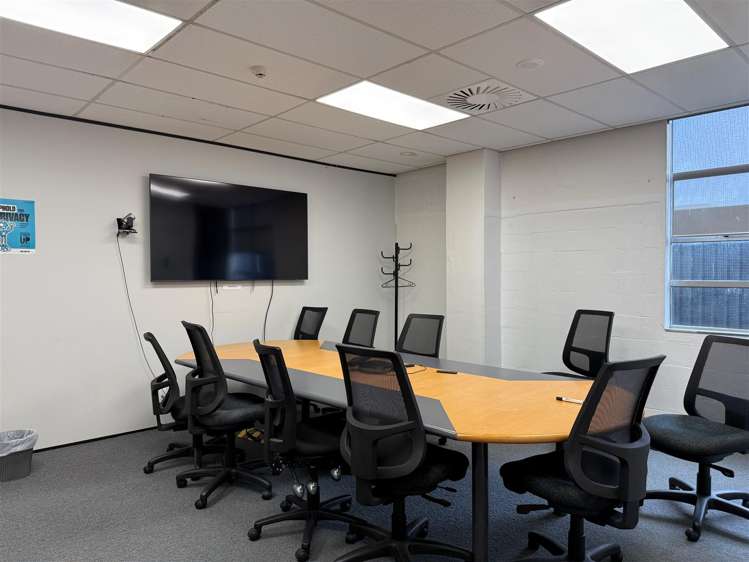 Level 1, 191 High Street Hutt Central_4