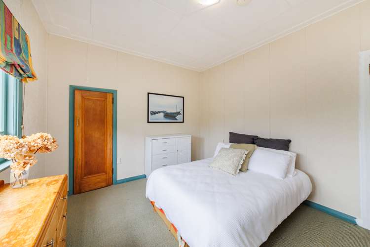 828 Colyton Road Bunnythorpe_17