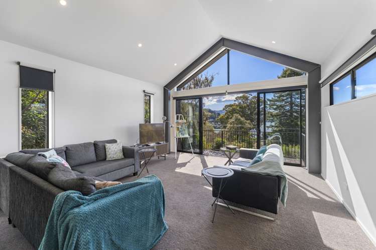 8 Merlincote Crescent Governors Bay_5