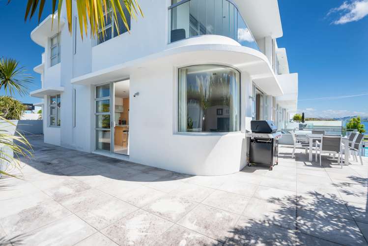 5/2 Lowell Place Waipahihi_13