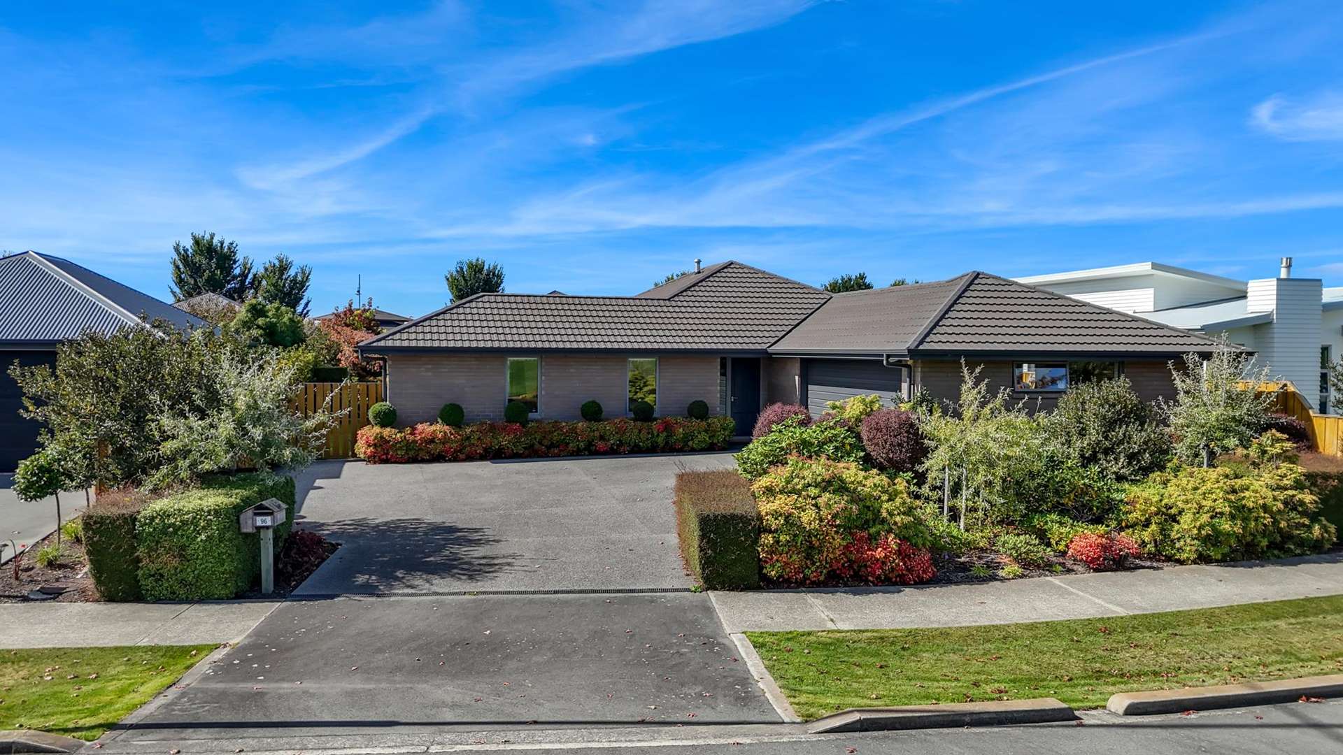 96 Infinity Drive Pegasus_0