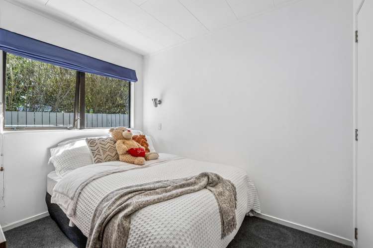 2/62 Shepherd Road Waipahihi_10