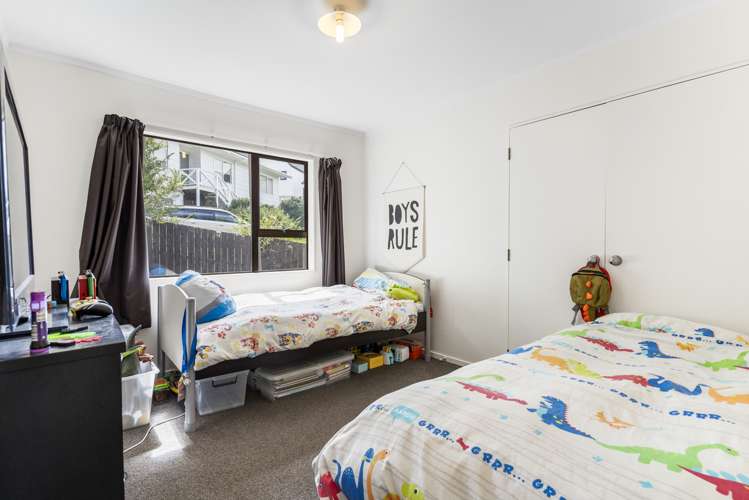 1/51 Greenvalley Rise Glenfield_11