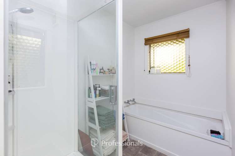 8 Sunbrae Drive Silverstream_7