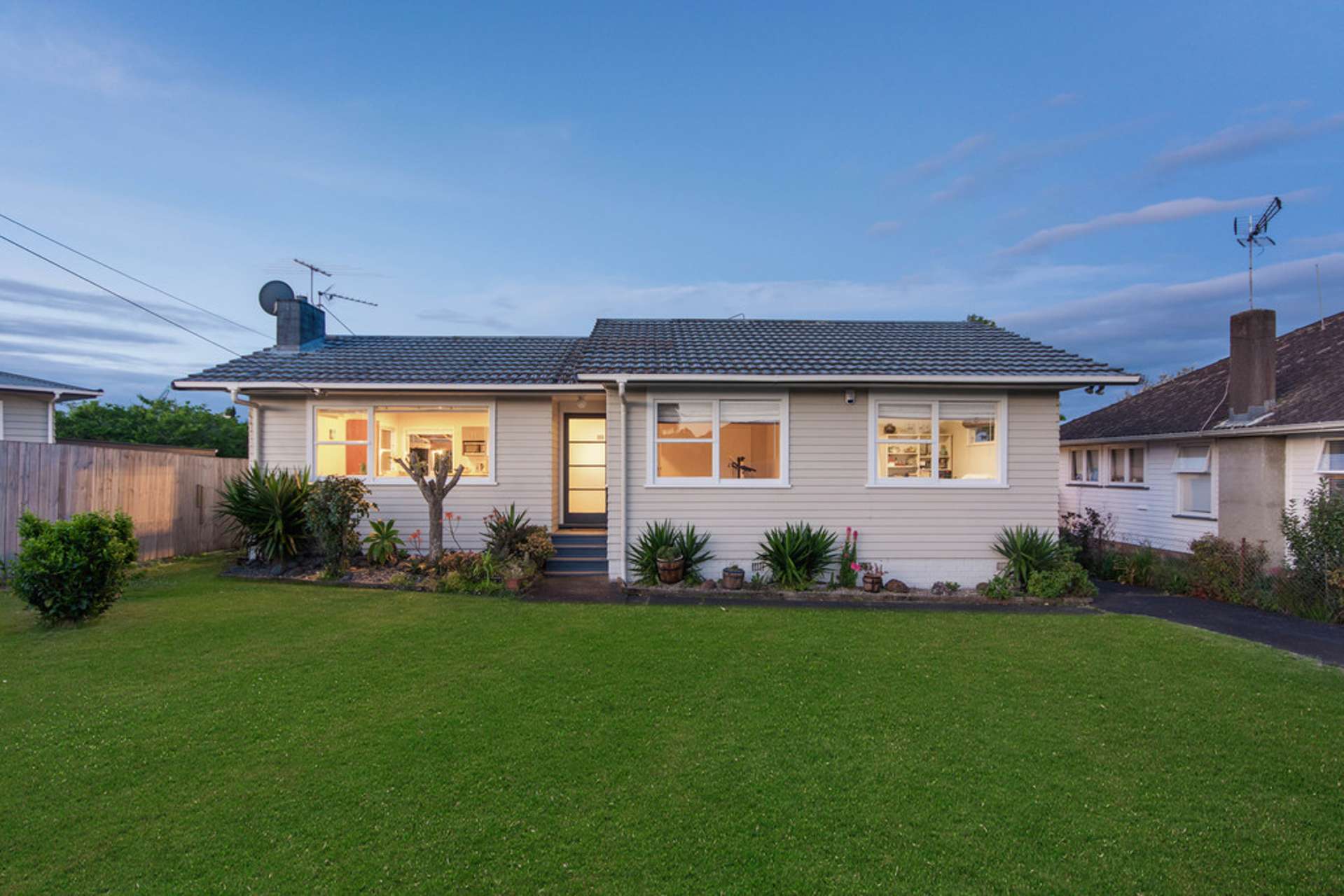 44 Fairclough Road Beach Haven_0