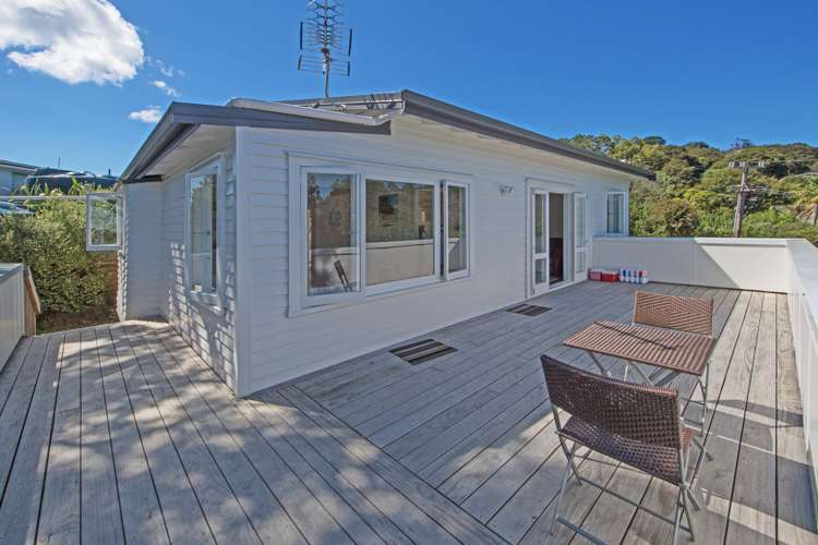 23 Victoria Road Onetangi_15