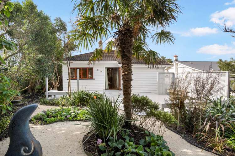 3 Hemi Street Narrow Neck_0