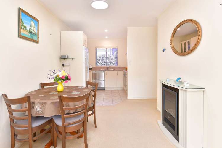 15/262 Centreway Road Orewa_5