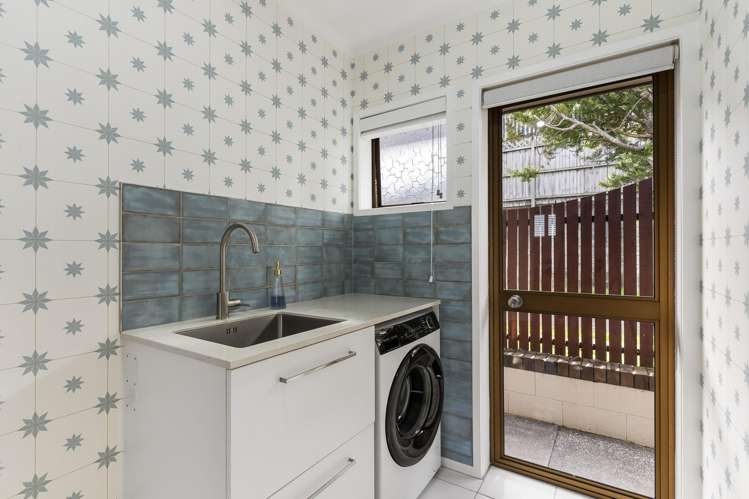 8 Helvetia Drive Browns Bay_20