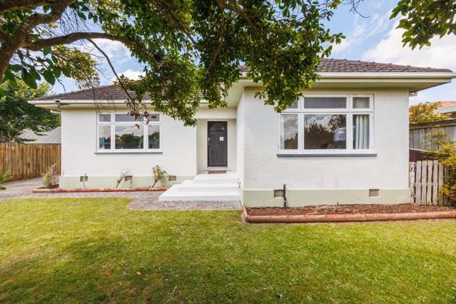 Charming 1940s stucco