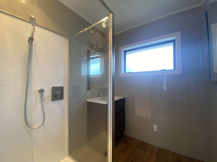 22 Mcfadzean Drive Blockhouse Bay_9